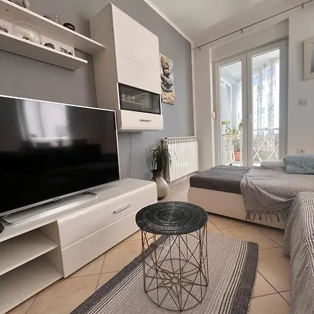 Apartament Dia Apartment